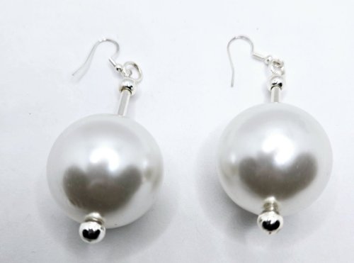 Large White Pearl Earring 